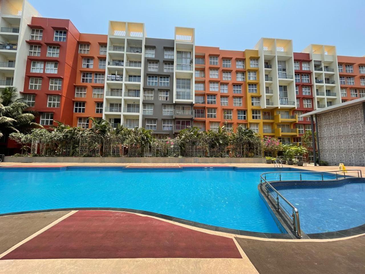 Good Stay 2Bhk Pool Apartment 10 Mins From Dabolim Airport Goa 102 Consua Bagian luar foto